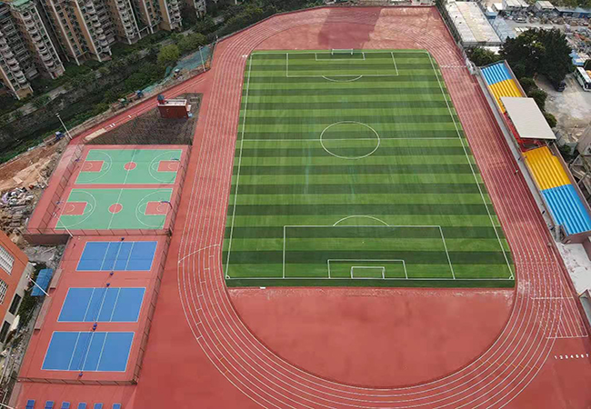 熱烈慶祝廣州南方醫(yī)科大學(xué)塑膠跑道運(yùn)動(dòng)場順利完工！【德朝體育】
