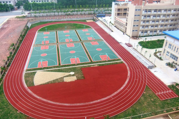 塑膠跑道類型之------混合型塑膠跑道材料介紹！【德朝體育】